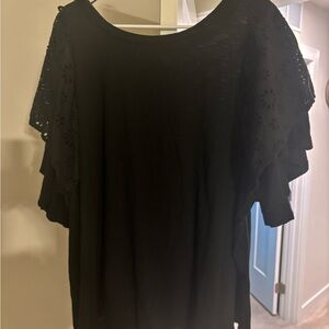 Terra & Sky Black Lace Sleeve Blouse